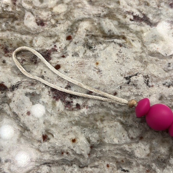 Like New Bella Tunno Violet Red Pacifier Clip for newborn and up - Picture 3 of 7